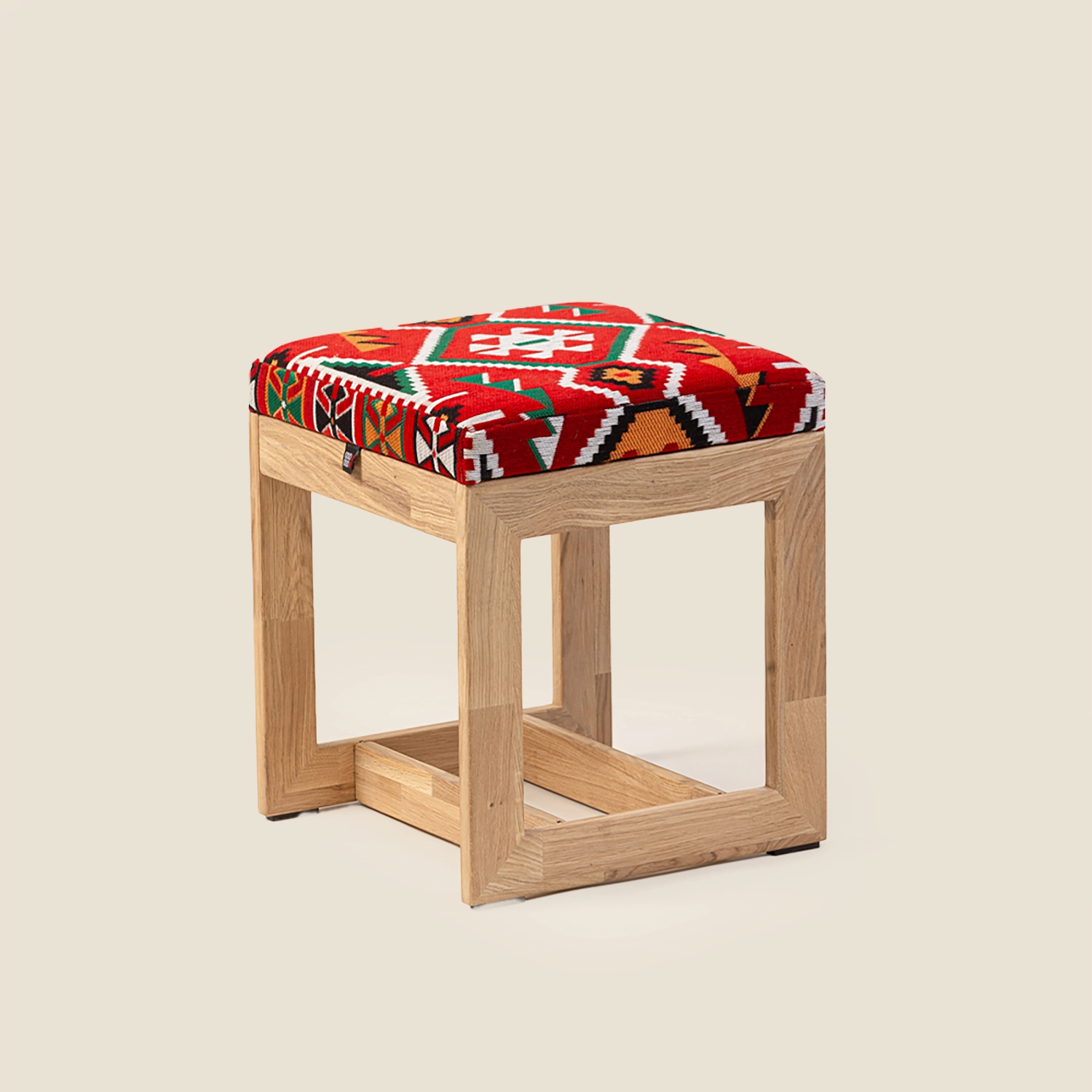 3 HOKLICA MALA ETNO copy